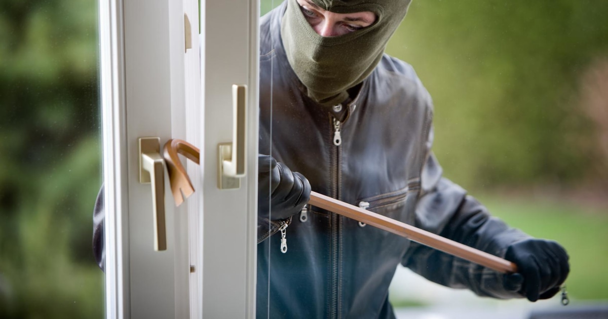 How to stop burglars from targeting your home?
